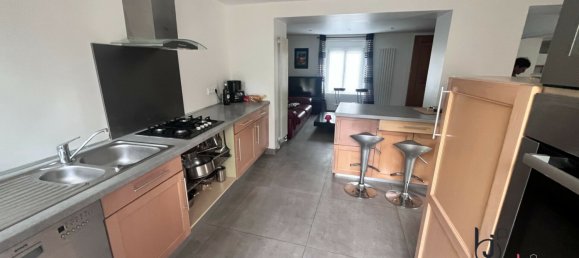 4 Schlafzimmer Haus in Laval, France, Nr. 360614 7