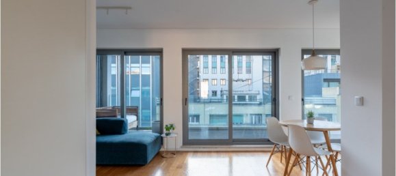 2 bedrooms Penthouse in Lisbon, Portugal No. 110713 3