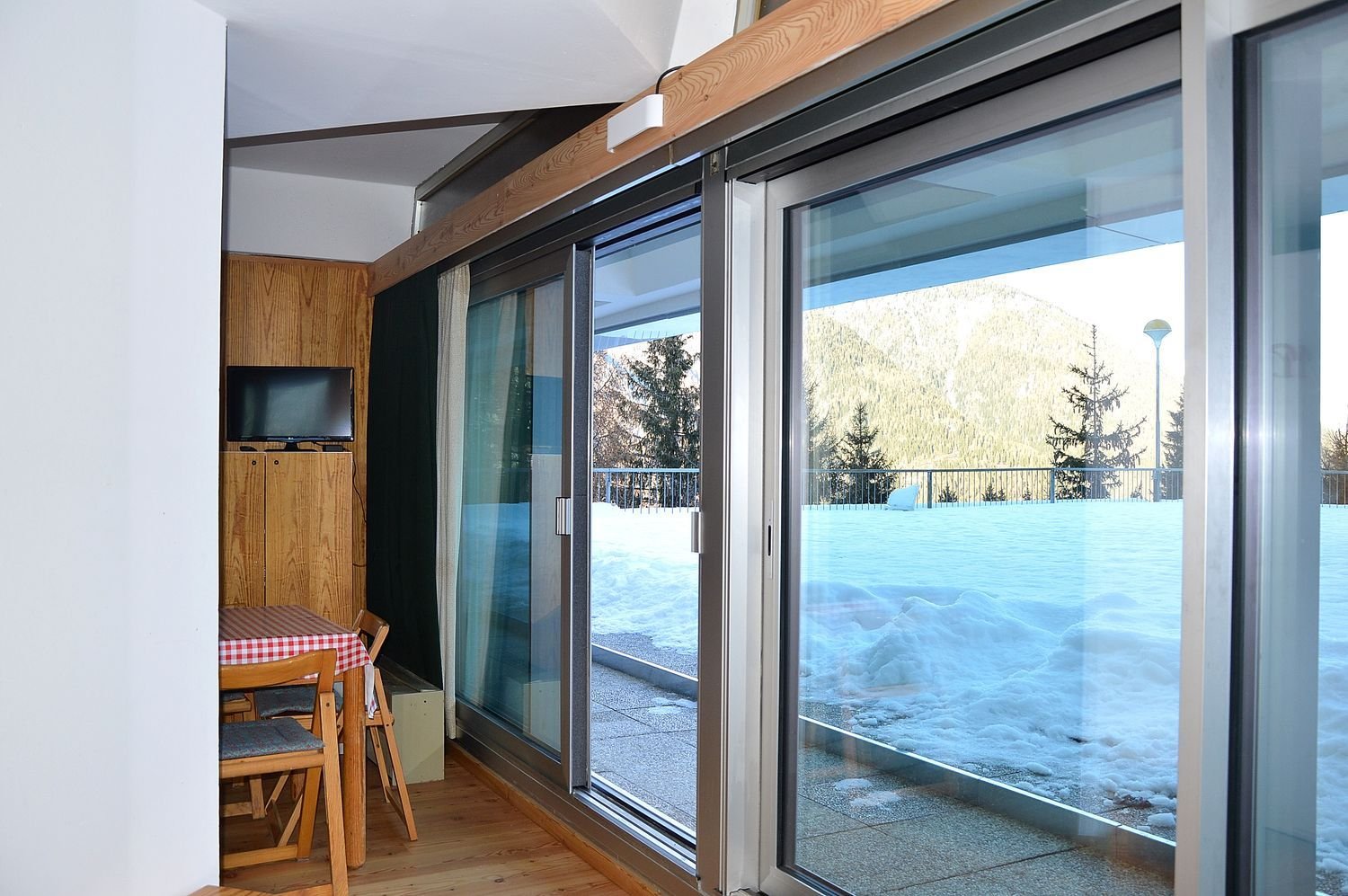 2غرفة شقة في Mezzana, Italy رقم 116368