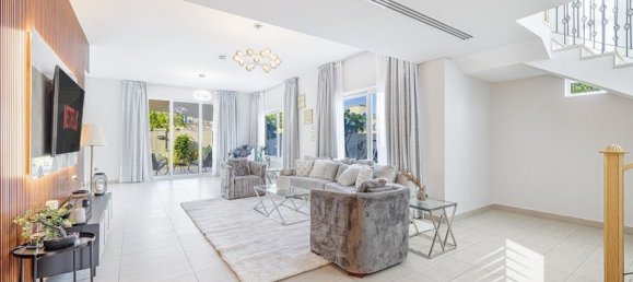 4 bedrooms Villa in Jumeirah Park, UAE No. 15957 2