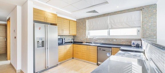 4 bedrooms Villa in Jumeirah Park, UAE No. 15957 7