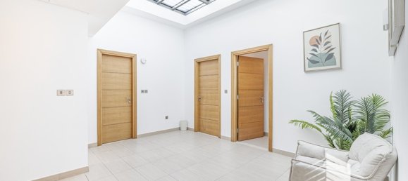 4 bedrooms Villa in Jumeirah Park, UAE No. 15957 11