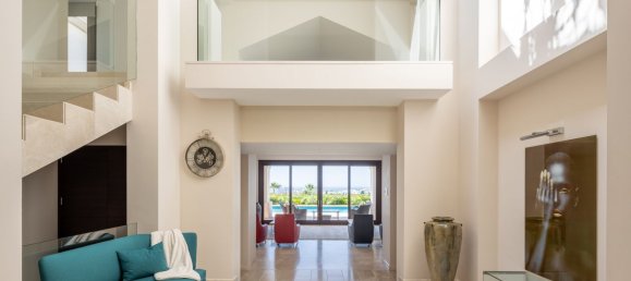 6 bedrooms Villa in Malaga, Spain No. 142764 5