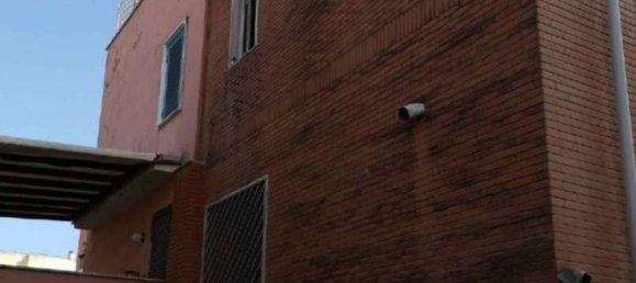 Дом с 3 комнатами в Помеция, Италия № 200782 11