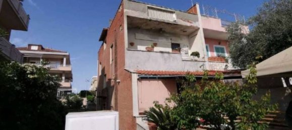 Дом с 3 комнатами в Помеция, Италия № 200782 14