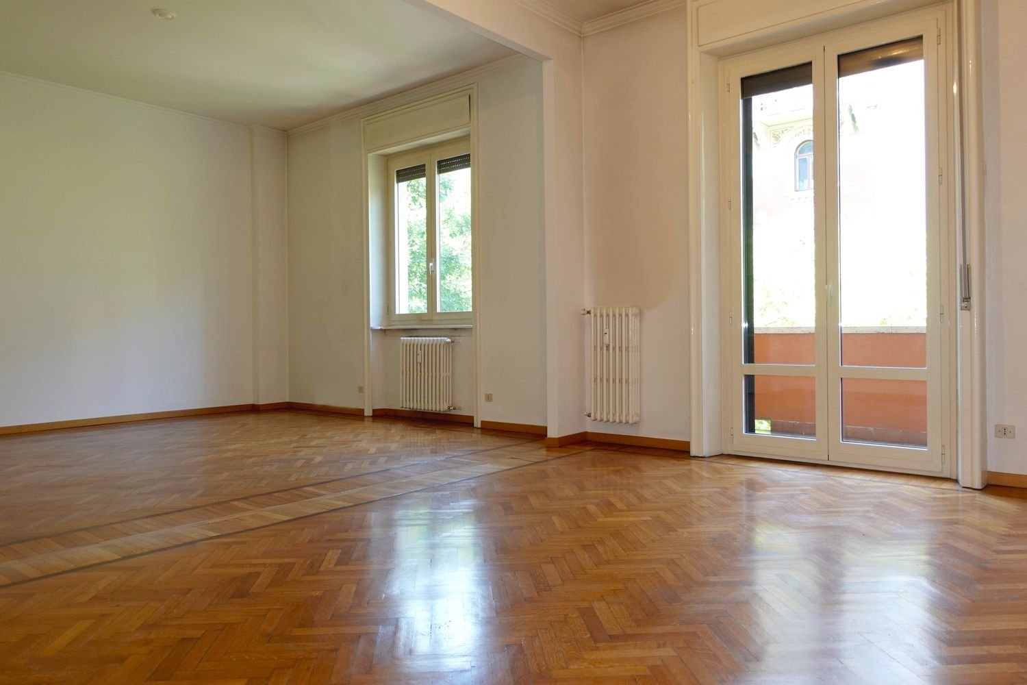 3 bedrooms Apartment in Milan, Italy No. 362702