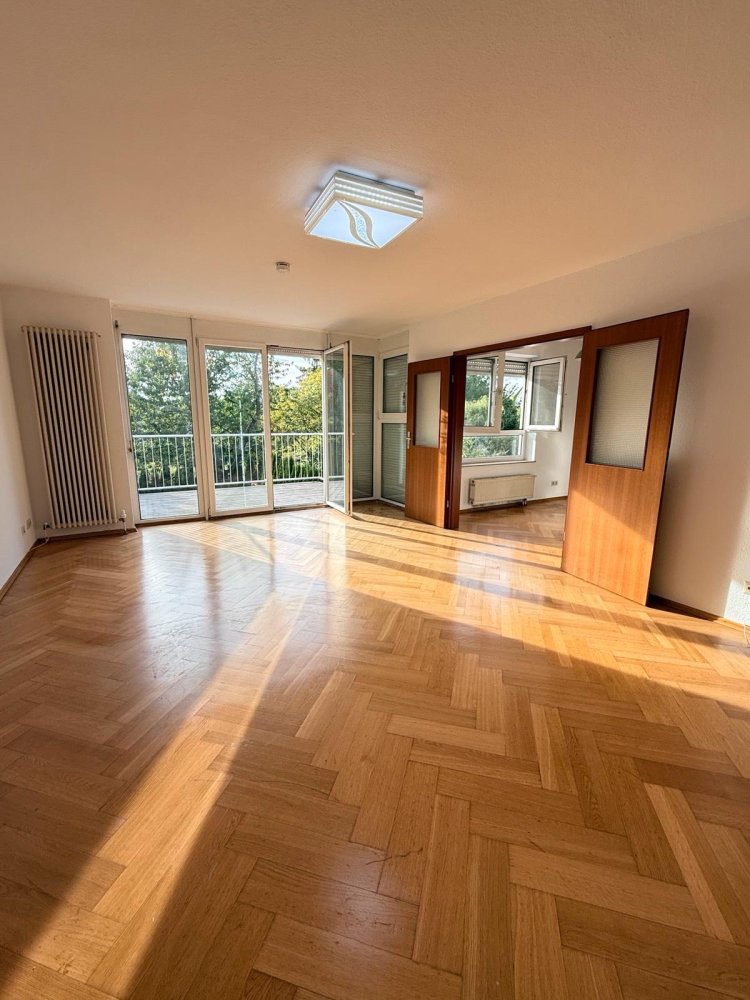 2 bedrooms Apartment in Frankfurt am Main, Germany No. 339556