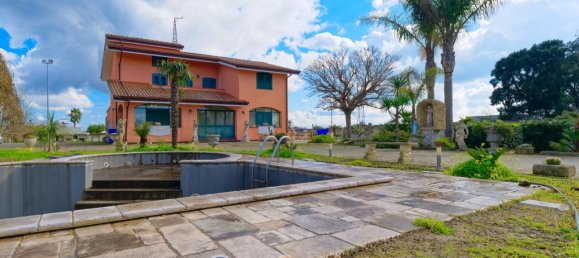 Вилла с 5 комнатами в Cutrofiano, Италия № 230508 22