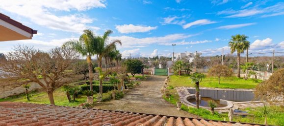 Вилла с 5 комнатами в Cutrofiano, Италия № 230508 11