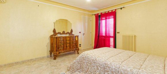 Вилла с 5 комнатами в Cutrofiano, Италия № 230508 9