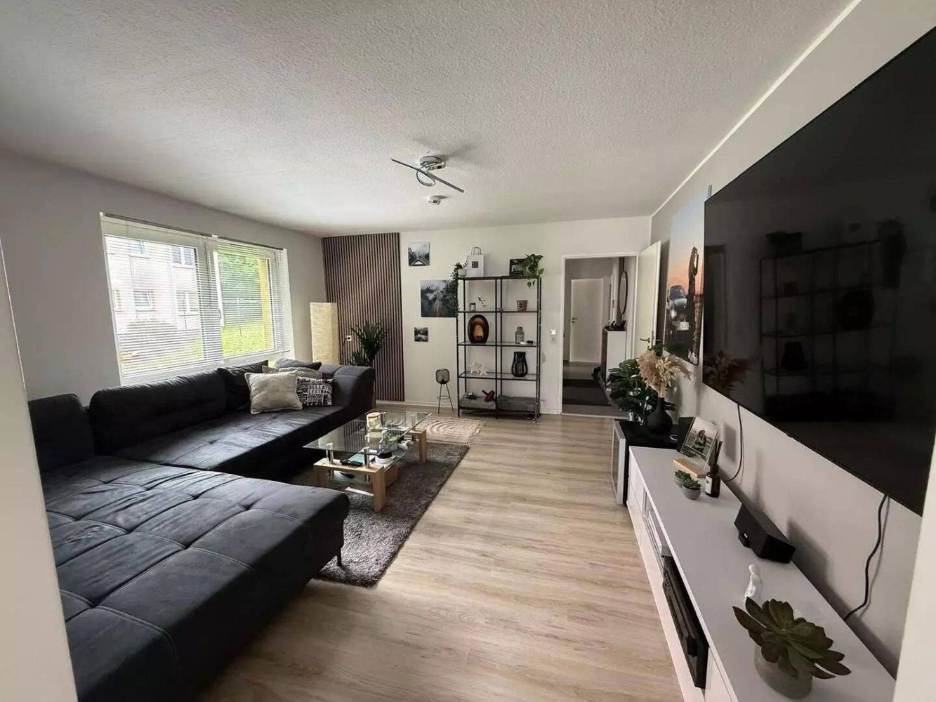 Apartamento de 2 dormitorios en Werra-Meisner, Germany No. 364428