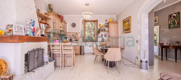 5 rooms House in Roccastrada, Italy No. 166757 8