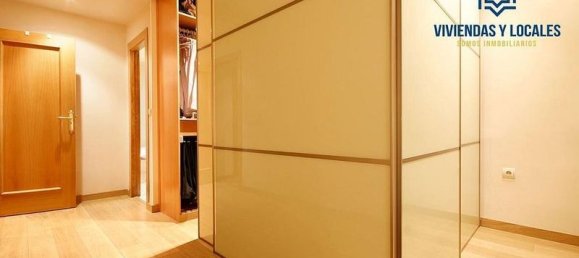 5 bedrooms Apartment in Granada, Spain No. 180185 14