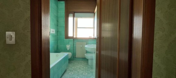 4 rooms Apartment in Udine, Italy No. 286206 34