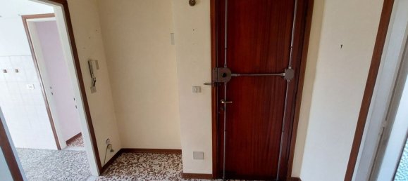 3 bedrooms Apartment in Montanaro, Italy No. 372091 7