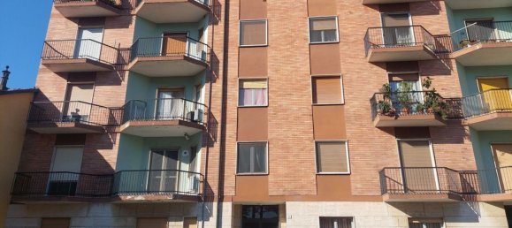 3 bedrooms Apartment in Montanaro, Italy No. 372091 2