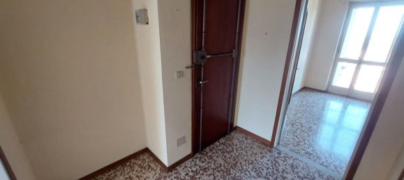 3 bedrooms Apartment in Montanaro, Italy No. 372091 8