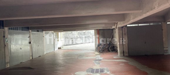  مرآب في Turin, Italy 20متر مربع رقم 350221 9