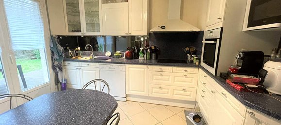 Casa de 5 dormitorios en Sucy-en-Brie, France No. 175555 3