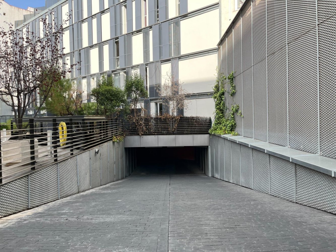 Garage à Madrid, Spain 21m² No. 116969