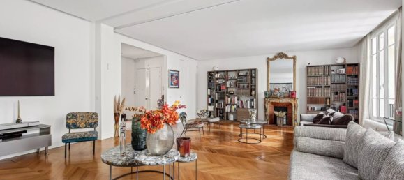 3 bedrooms Apartment in Paris, France No. 129032 3