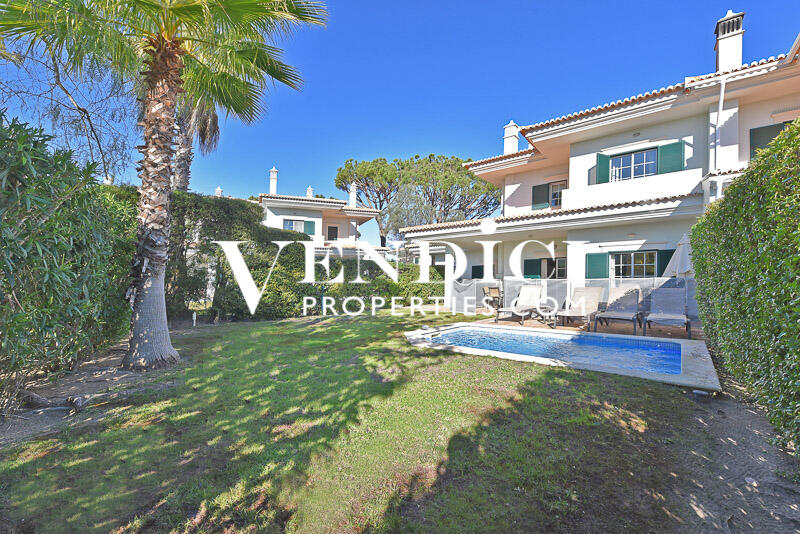 3 chambres Maison de ville à Almancil, Portugal No. 337054