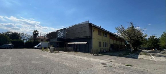 Gewerbliche Immobilie in Pinerolo, Italy 2150m², Nr. 332615 3