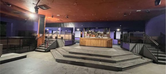 Gewerbliche Immobilie in Pinerolo, Italy 2150m², Nr. 332615 15