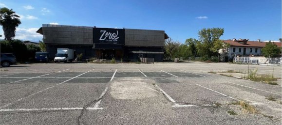 Gewerbliche Immobilie in Pinerolo, Italy 2150m², Nr. 332615 5