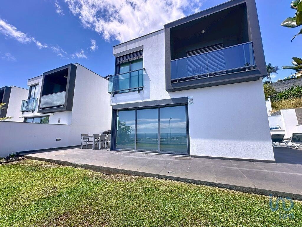 Moradia em banda T3 em Caniço, Portugal N.º 324423