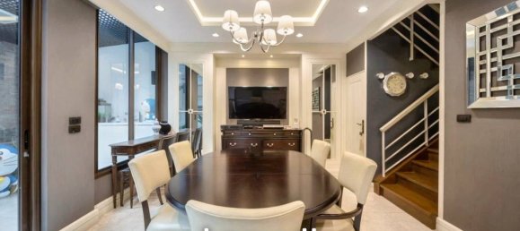 2 bedrooms Bungalow in Bangkok, Thailand No. 23463 5