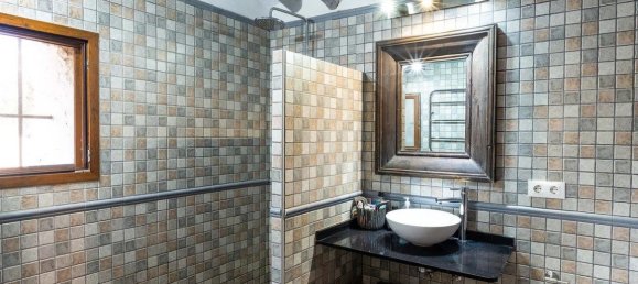 5 bedrooms Villa in Jalon, Spain No. 7566 16