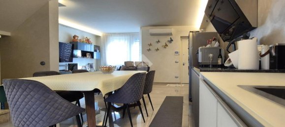 Дом с 3 комнатами в Трескоре Бальнеарио, Италия № 174220 13