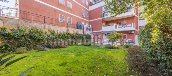 1 bedroom Apartment in Rome, Italy No. 44174 32