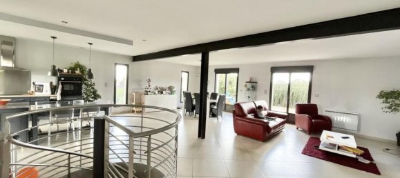 4 bedrooms House in Castelginest, France No. 338314 2