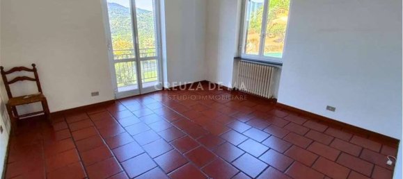 3 bedrooms House in Rapallo, Italy No. 307343 3