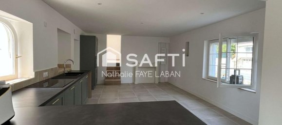 3 bedrooms House in Chatellerault, France No. 343844 9