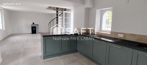 3 bedrooms House in Chatellerault, France No. 343844 6