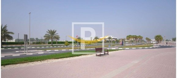 Terrain à Deira, UAE 2307.1m² No. 8005 14