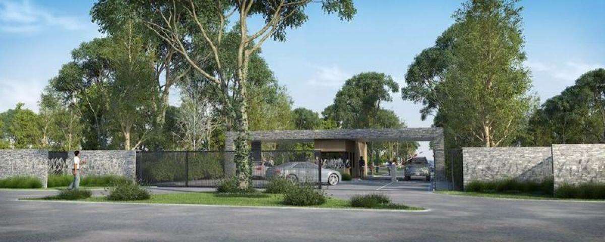 Terrain à San Miguel, Argentina No. 31374