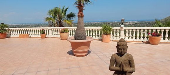 5 bedrooms Villa in Denia, Spain No. 2563 6