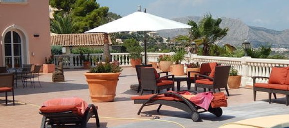 5 bedrooms Villa in Denia, Spain No. 2563 4