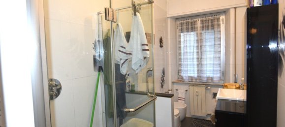 2 chambres Appartement à Genoa, Italy No. 195538 18