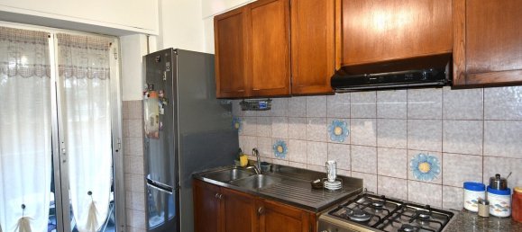 2 chambres Appartement à Genoa, Italy No. 195538 7