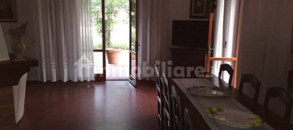 4 Schlafzimmer Villa in Massa, Italy, Nr. 175230 11