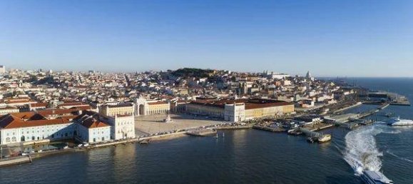 168m² Commercial property in Lisbon, Portugal No. 98986 5