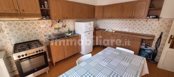 2 bedrooms Apartment in Florence, Italy No. 208819 3