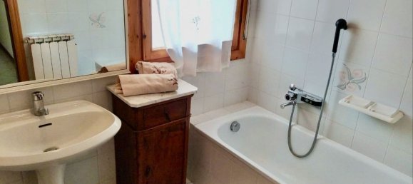 6 rooms House in Rufina, Italy No. 49244 7