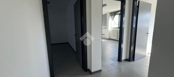 Офис 94м² в Пьянига, Италия № 273740 8