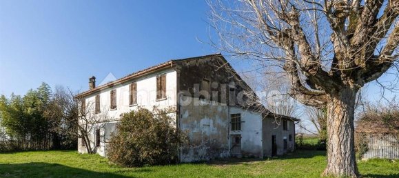 4 Schlafzimmer Haus in Bagnacavallo, Italy, Nr. 15650 17